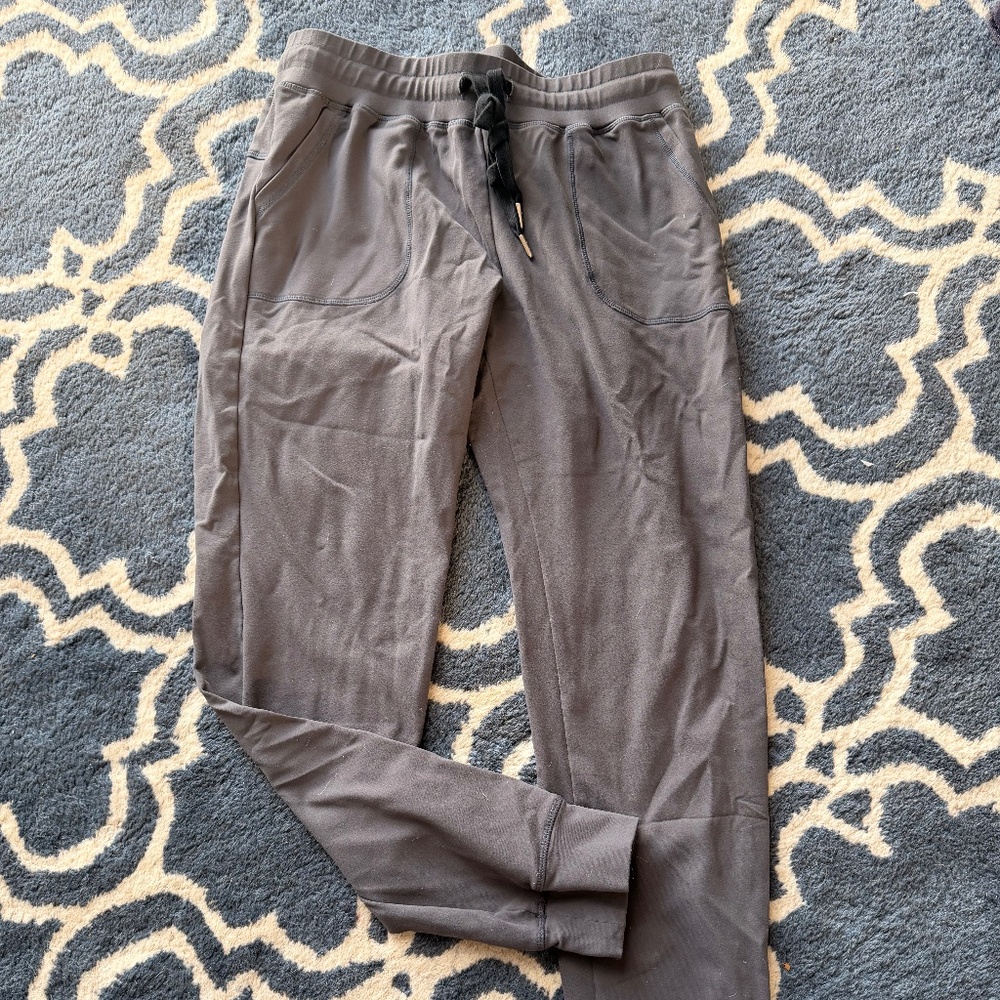 Zyia joggers Unwind